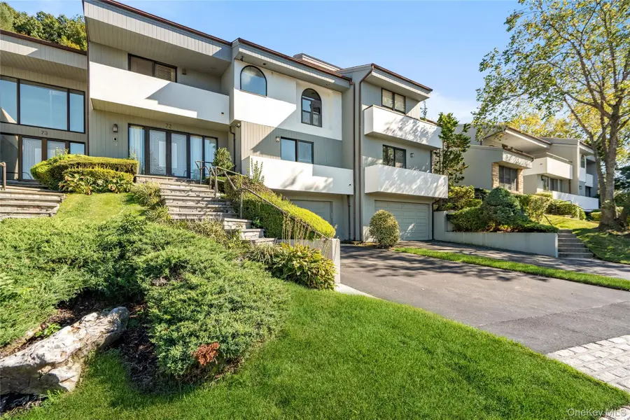 72 Eagle Chase, Woodbury, NY 11797 - #3