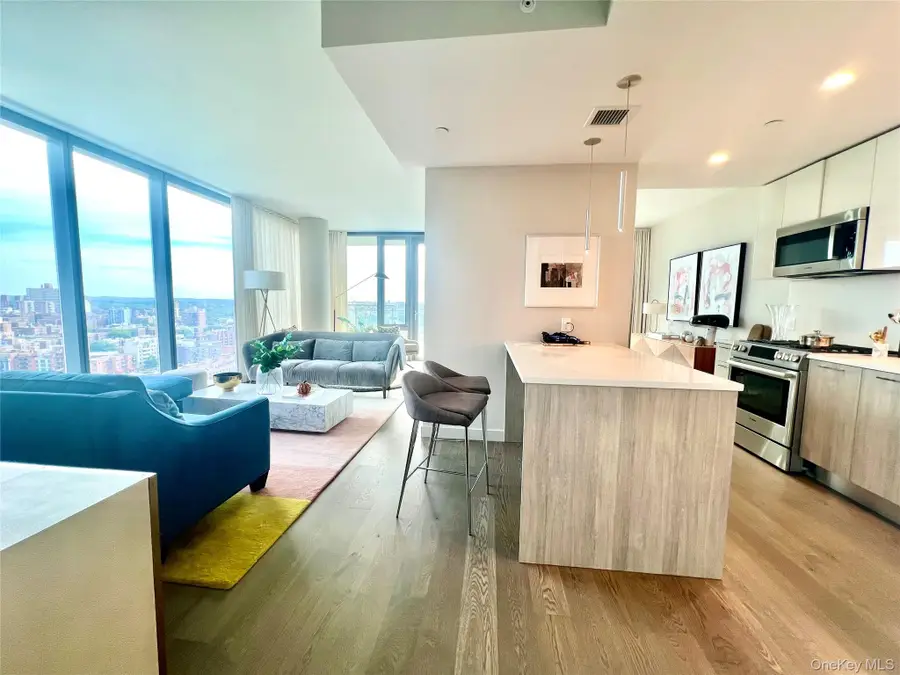 131-03 40 Road #penthouse1, Flushing, NY 11354 - #2
