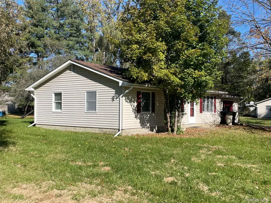3 Edward Drive, Pine Bush, NY 12566 - #2