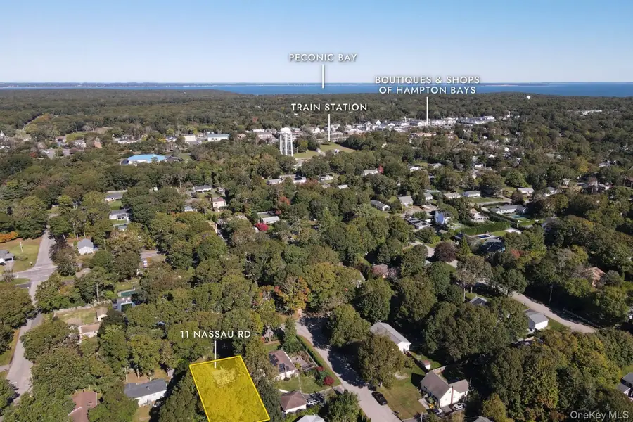 11 Nassau Road, Hampton Bays, NY 11946 - #3