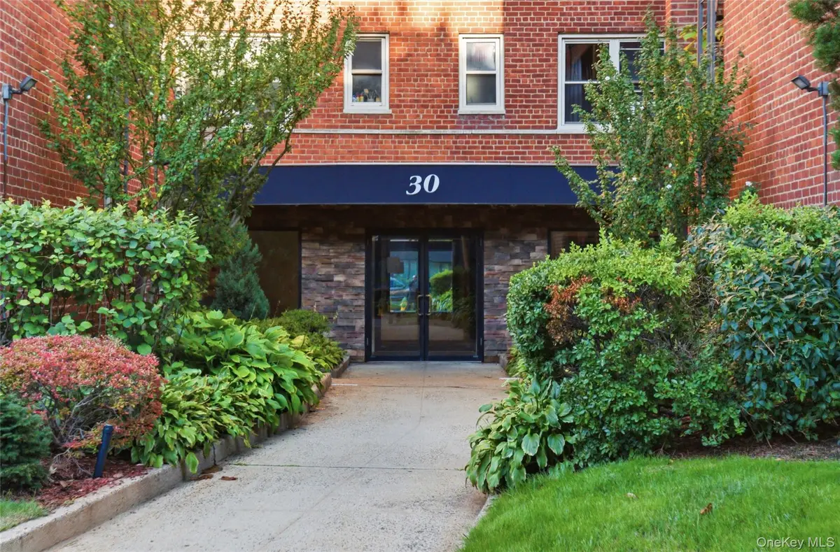 30 N Broadway #2E, White Plains, NY 10601 - #1