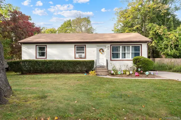 81 Bushwick Avenue, Central Islip, NY 11722