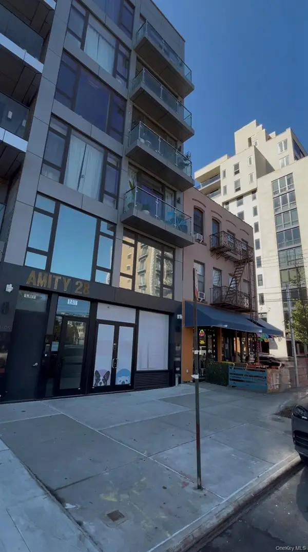 2806 21st Street #2FA, Astoria, NY 11102