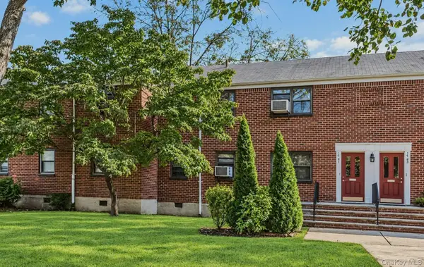 17-81 166th Street #3-27, Whitestone, NY 11357