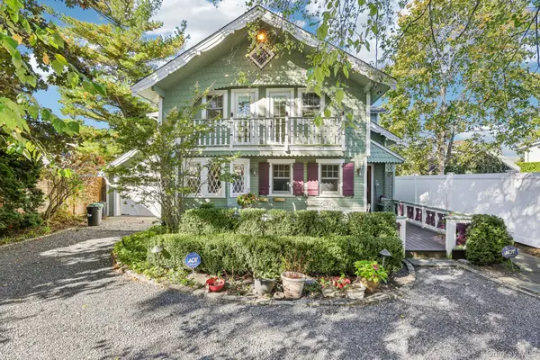 976 Singleton Avenue, Woodmere, NY 11598