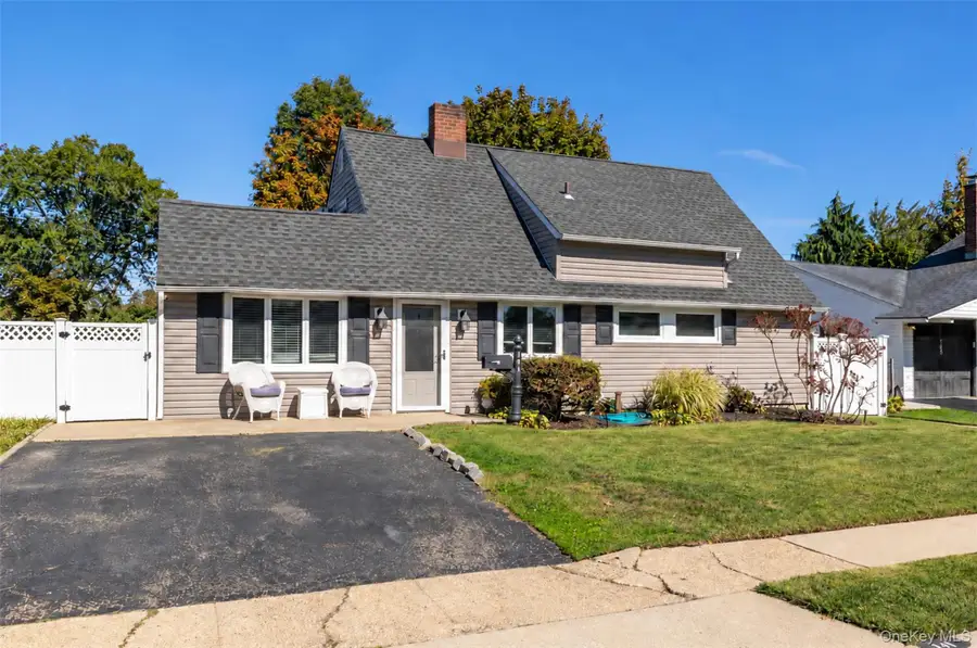 141 Horn Lane, Levittown, NY 11756 - #2