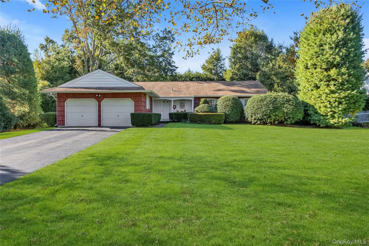 3 Gardiner Place, Huntington Station, NY 11746 - #1