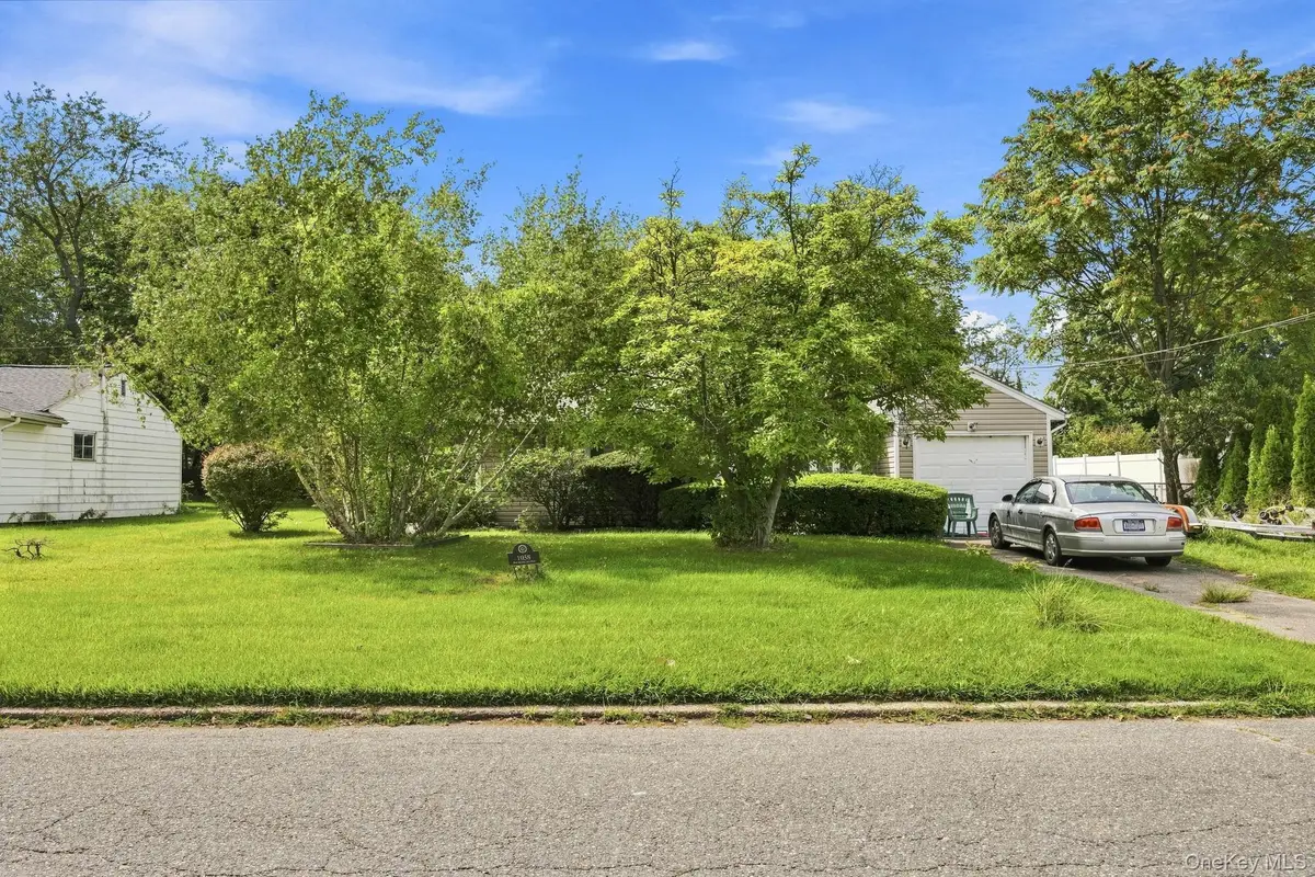 1058 Bay Shore Avenue, Bay Shore, NY 11706 - #1
