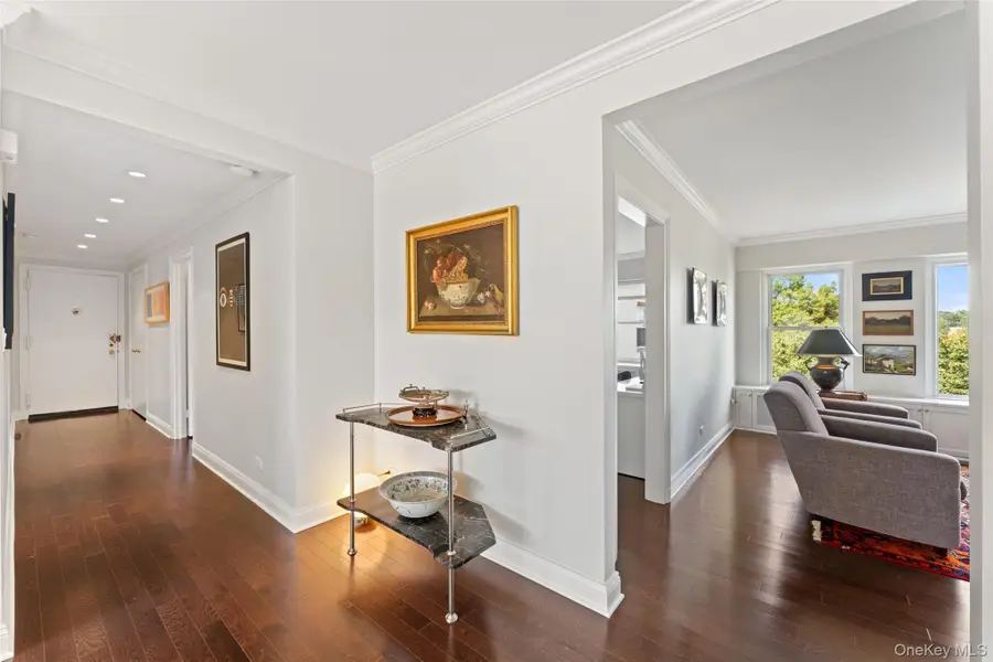 2 Stoneleigh Plaza #6I, Bronxville, NY 10708 - #2