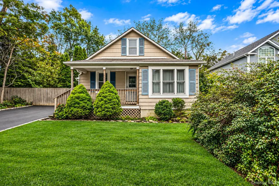 34 E 19th Street, Huntington Station, NY 11746 - #2