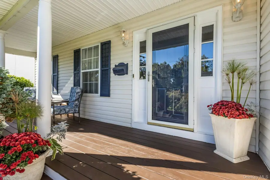 82 Division Avenue, East Islip, NY 11730 - #3