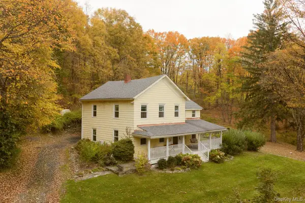 1323 Mountain Road, Port Jervis, NY 12771
