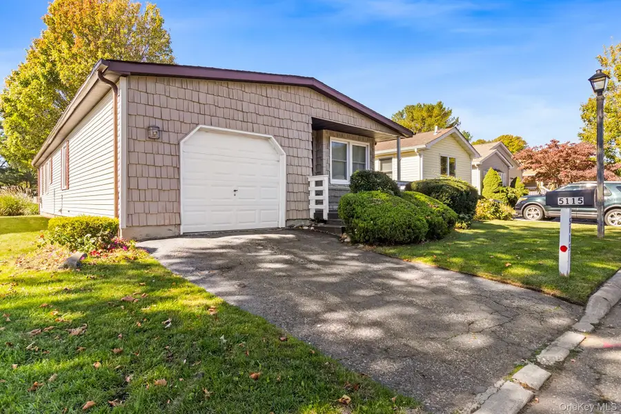 5115 Village Circle E, Manorville, NY 11949 - #3