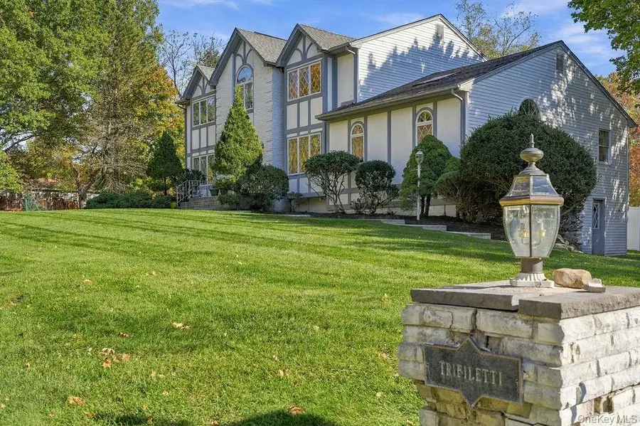 25 Smith Hill Road, Airmont, NY 10952 - #2