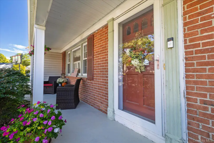 481 S Wood Road, Rockville Centre, NY 11570 - #3
