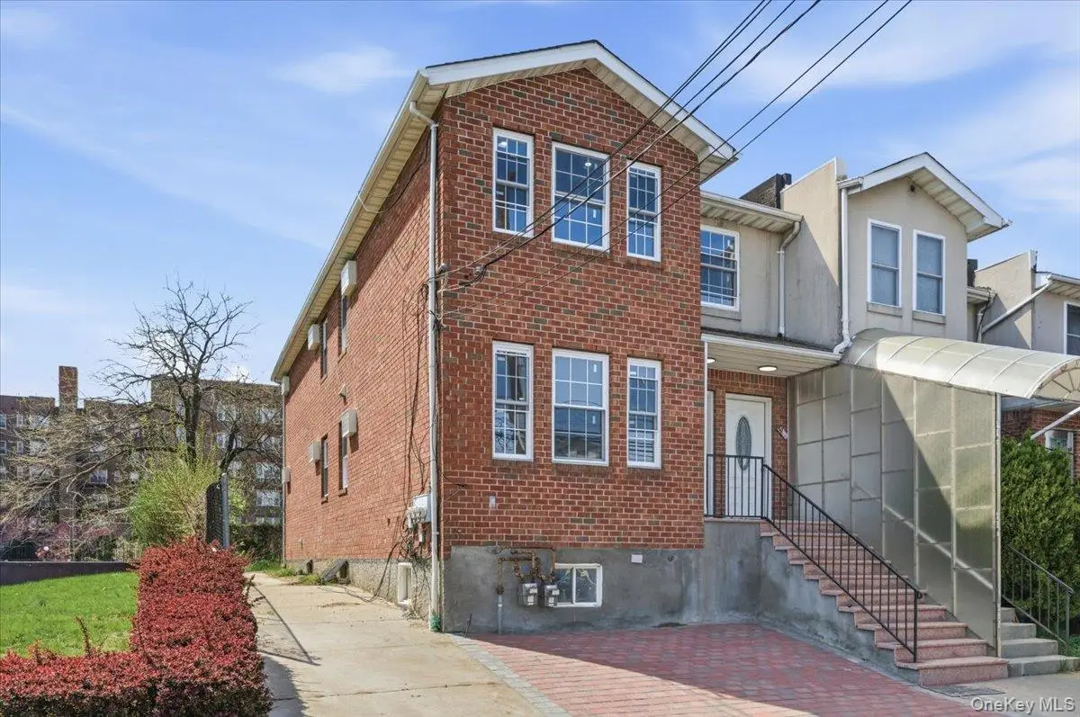 84-34 169th St, Jamaica, NY 11432 - #1