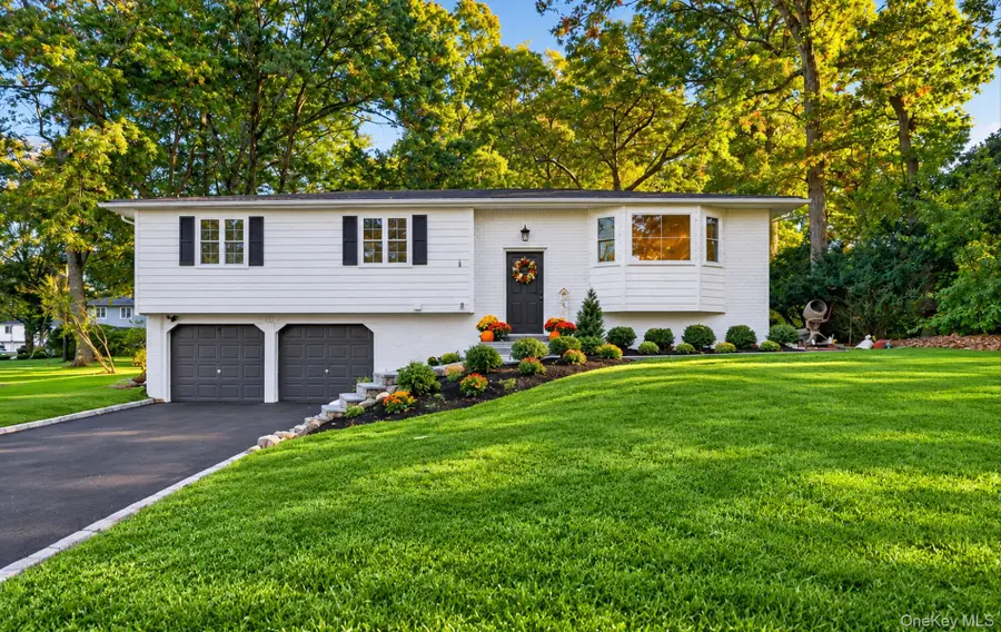 17 Peacock Lane, Commack, NY 11725 - #2