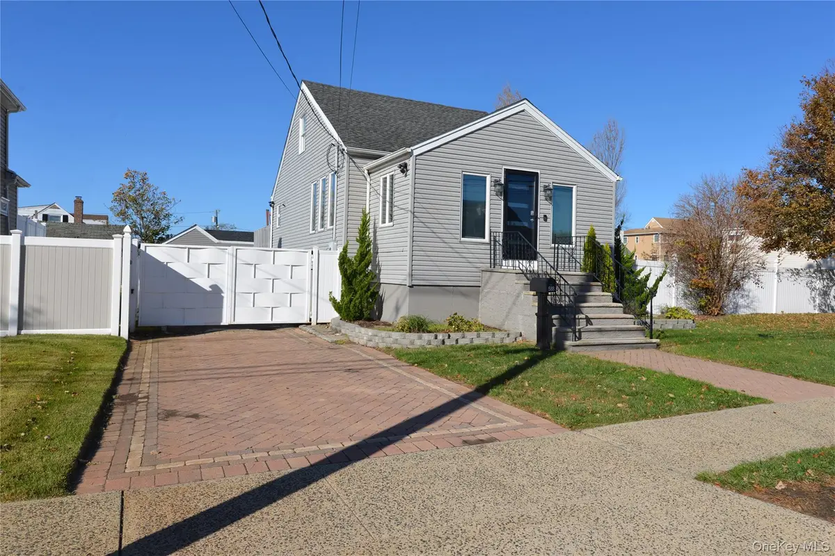 588 Miller Avenue, Freeport, NY 11520 - #1