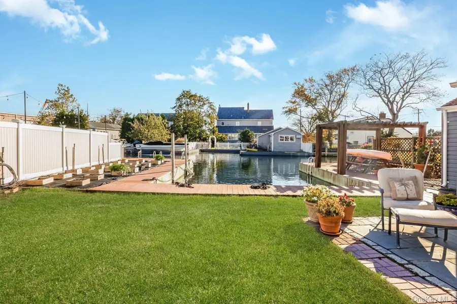 14 Meadow Lane, Amityville, NY 11701 - #2