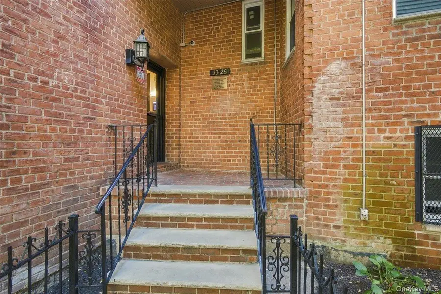3325 81 Street #2E, Jackson Heights, NY 11372 - #3