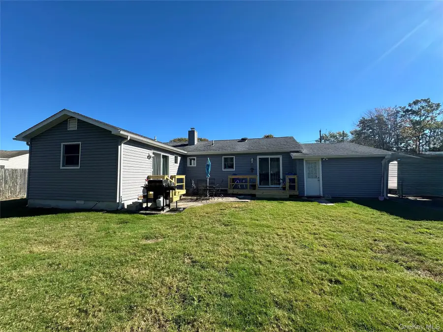 1009 Joselson Avenue, Bay Shore, NY 11706 - #2