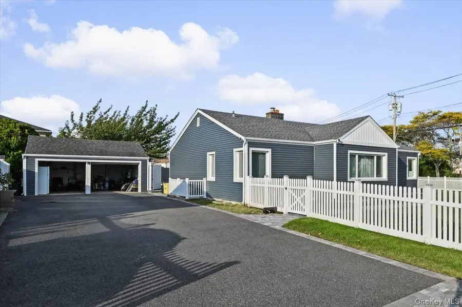 865 N Broadway, Massapequa, NY 11758 - #2