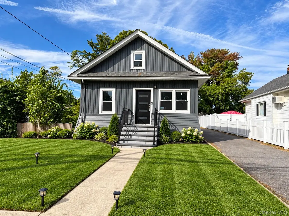 18 Frankel Avenue, Freeport, NY 11520 - #1