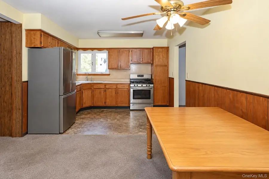 6 Pineview Boulevard, Central Islip, NY 11772 - #3