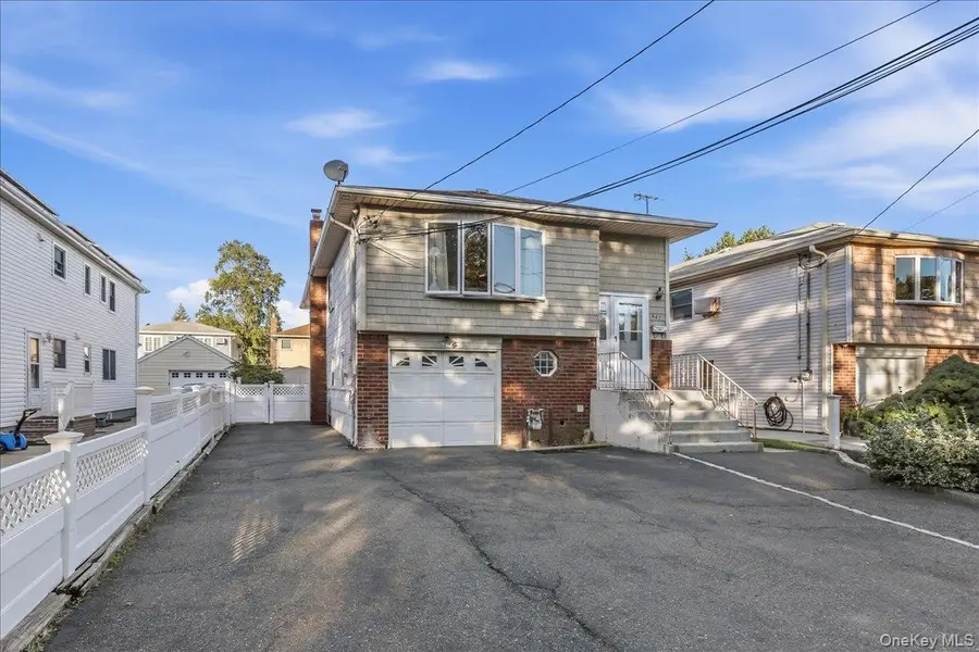 447 Scranton Avenue, Lynbrook, NY 11563 - #2