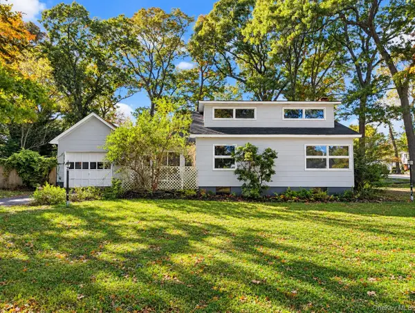 8 Larch Road, Rocky Point, NY 11778