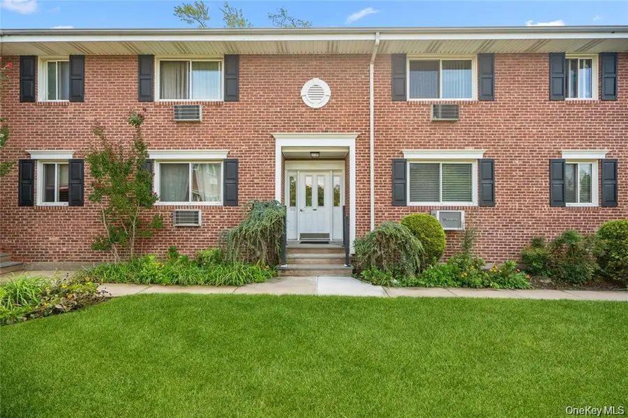 200 Merrick Road #X, Amityville, NY 11701 - #3