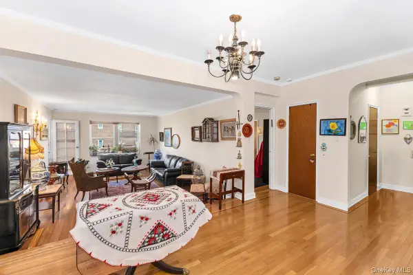69-11 Yellowstone Boulevard #A41, Forest Hills, NY 11375