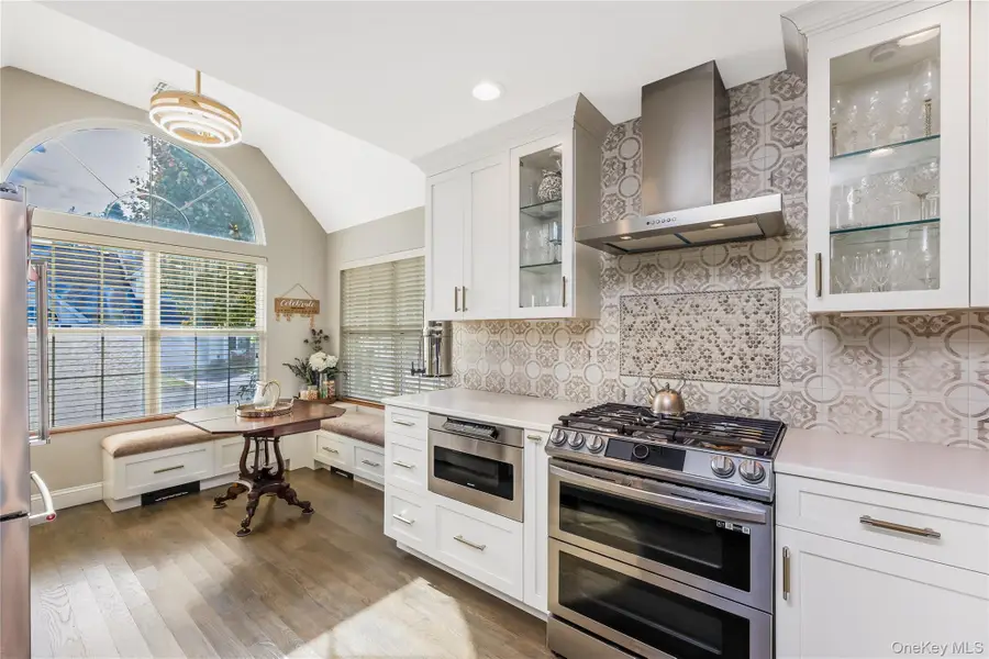 35 Joyces Way, Bay Shore, NY 11706 - #2