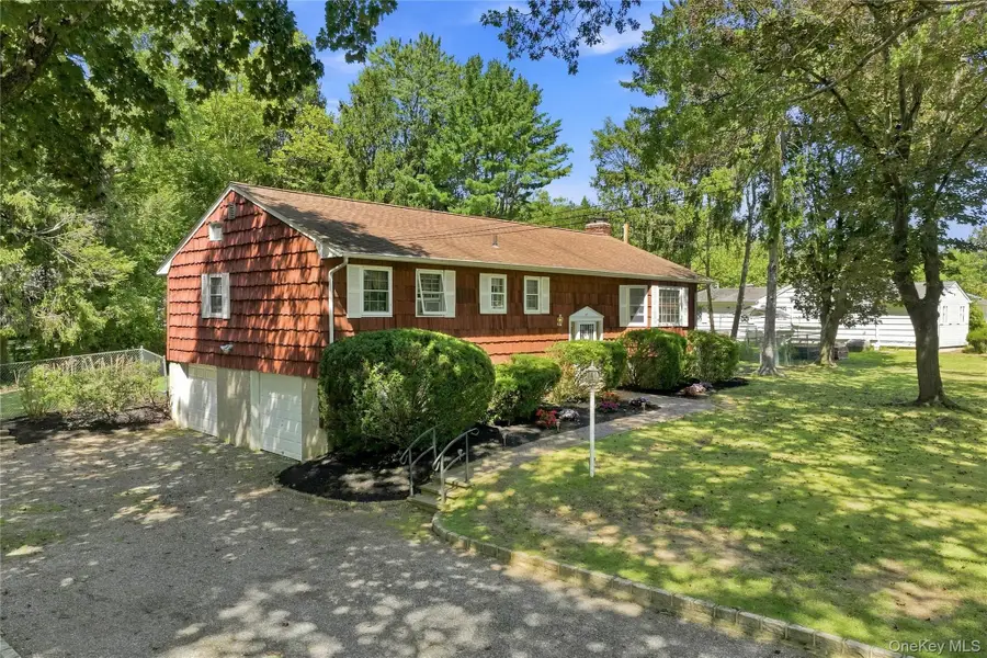 77 Whitson Road, Huntington Station, NY 11746 - #3