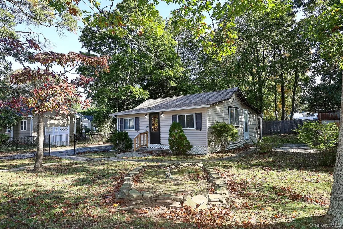 7 Hawthorne Ave, Nesconset, NY 11767 - #1