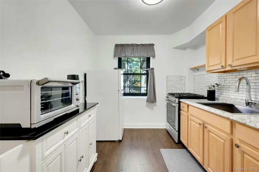 47 Manchester Road #E21, Eastchester, NY 10709 - #3