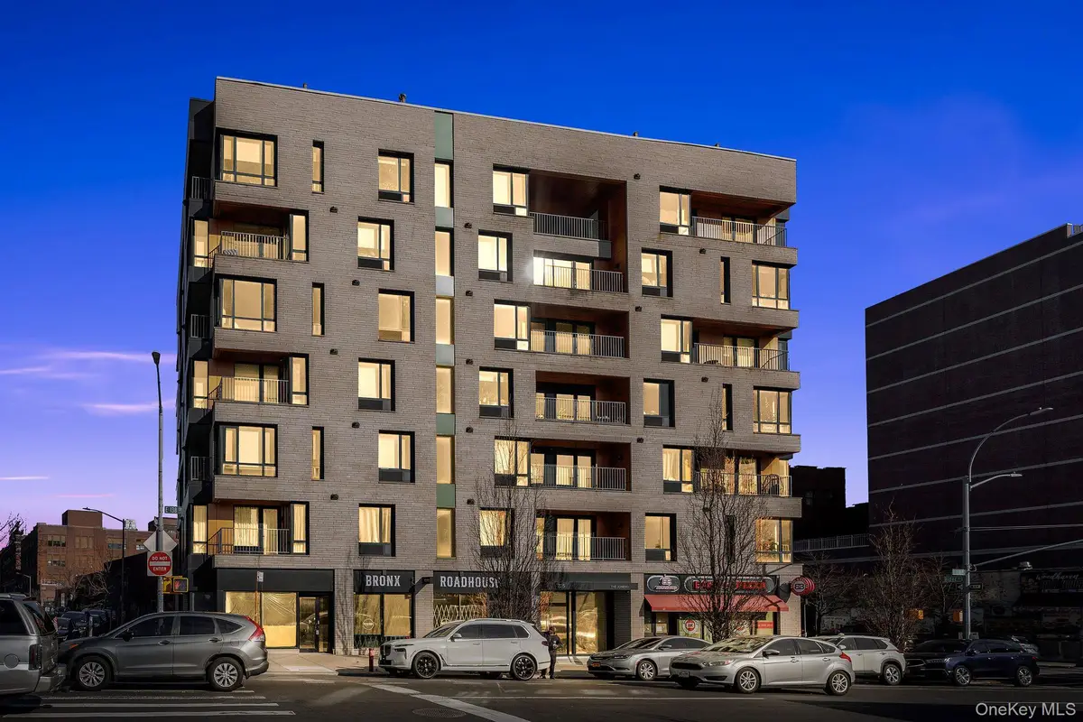 225 E 138th Street E #PH 1, Bronx, NY 10451 - #1