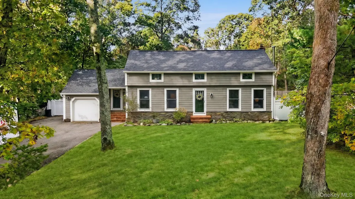 85 Shannon Boulevard, Yaphank, NY 11980 - #1