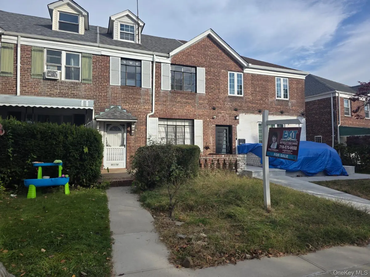 17617 77th Road, Fresh Meadows, NY 11366 - #1