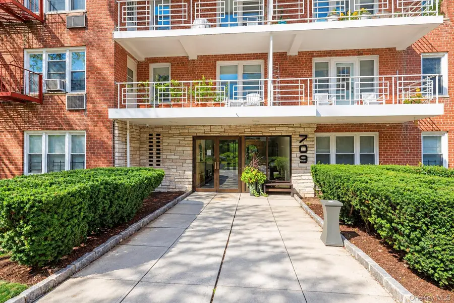 709 Warburton Avenue #5C, Yonkers, NY 10701 - #2
