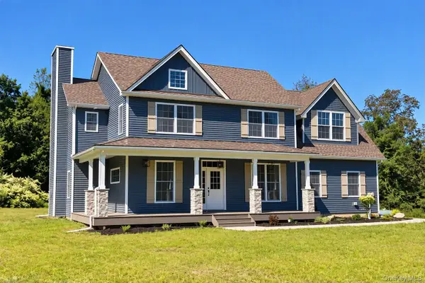 30 Sunset Lane, New Hampton, NY 10958