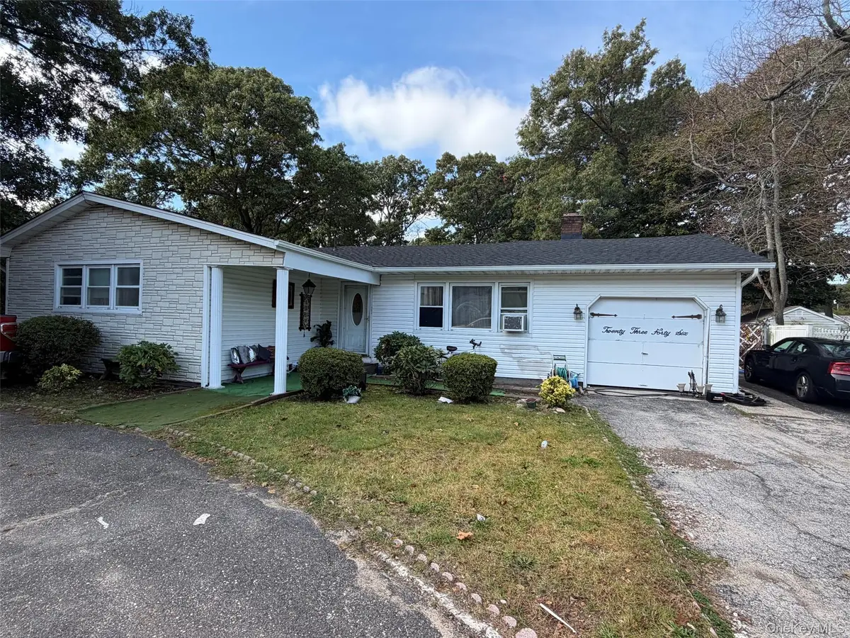 2346 Ocean Avenue, Ronkonkoma, NY 11779 - #1