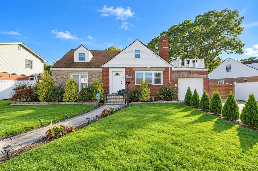 26 Melvin Avenue, West Hempstead, NY 11552 - #2