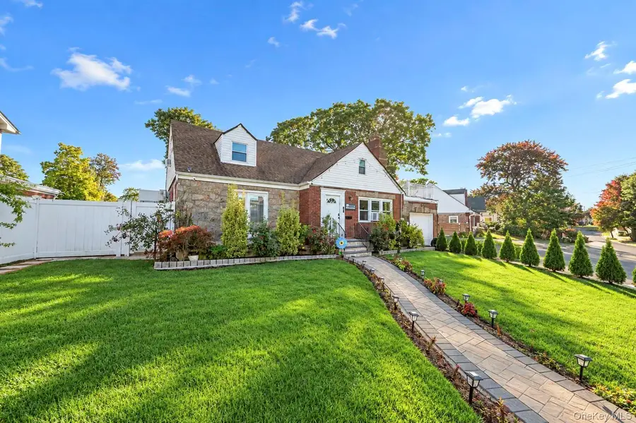26 Melvin Avenue, West Hempstead, NY 11552 - #3