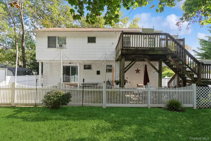 35 Huron Street, Port Jefferson Station, NY 11776 - #2