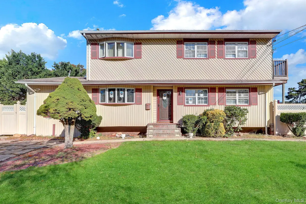 247 Delaware Avenue, Bay Shore, NY 11706 - #1