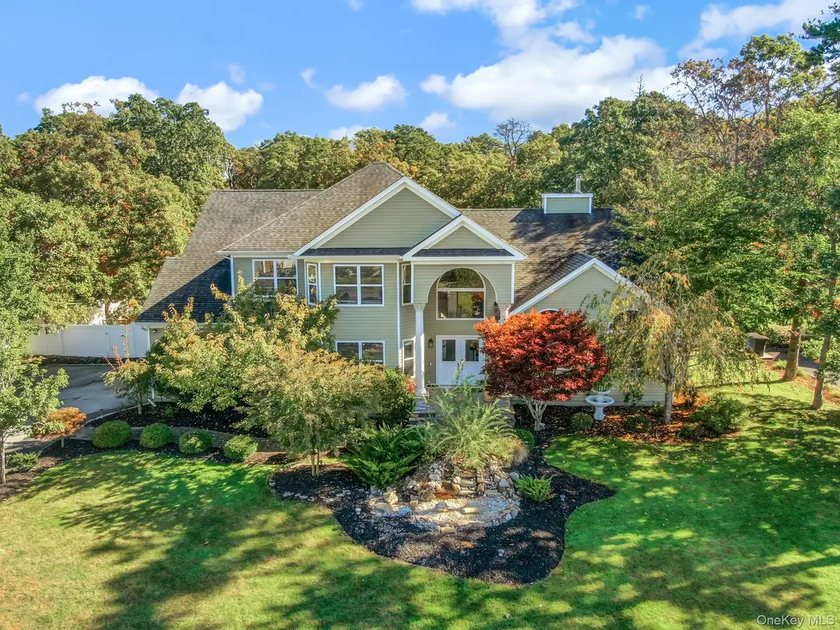 13 Horstead Court, Yaphank, NY 11980 - #1
