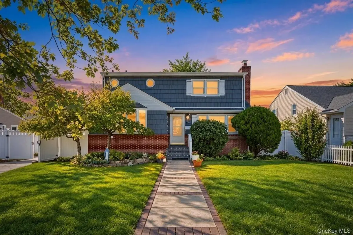 125 Grant Avenue, Copiague, NY 11726 - #1