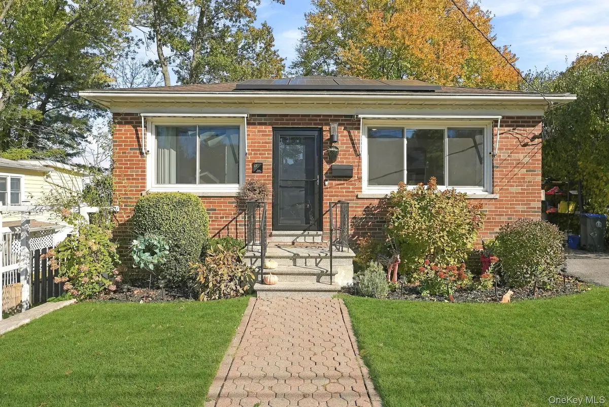17 S Longfellow Street, Hartsdale, NY 10530 - #1
