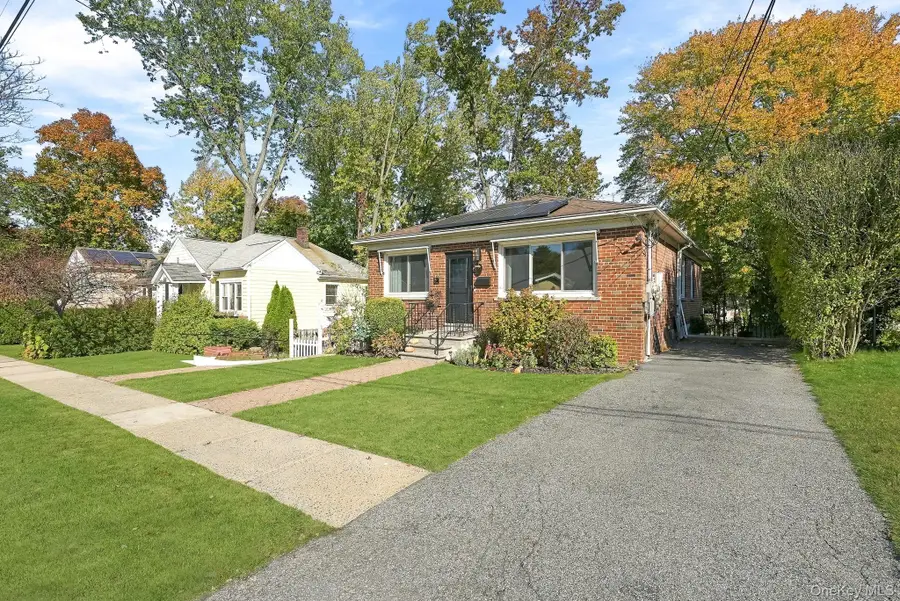 17 S Longfellow Street, Hartsdale, NY 10530 - #3